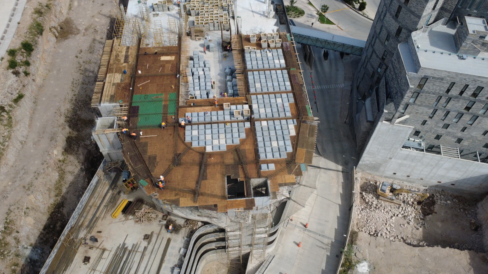Vista longitudinal de superficie y materiales